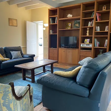 Maison Spacieuse Entre Bois Et Marais *