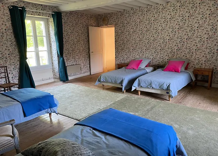 Maison Spacieuse Entre Bois Et Marais * Canchy (Calvados)